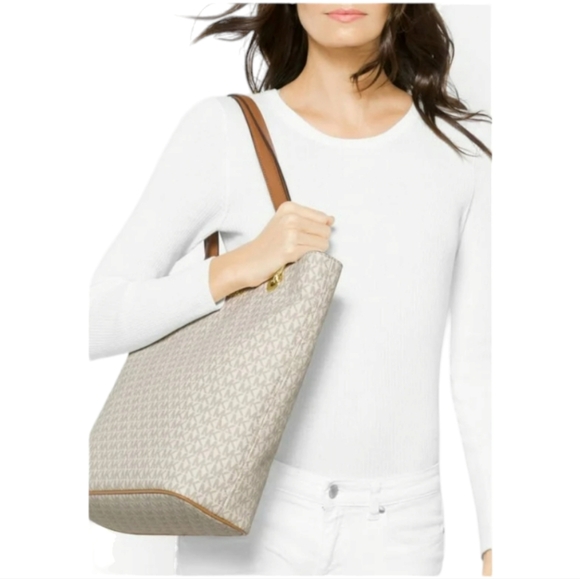 Michael Kors Raven Large North South Tote - Vanilla  monogram - Picture 1 of 10